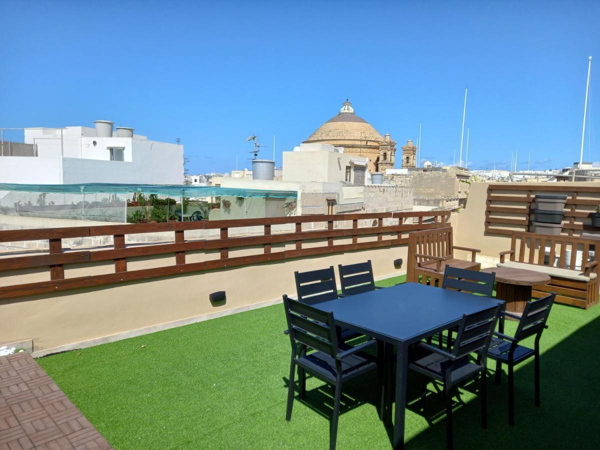 Julina Boutique Living Hotel Mosta Exterior foto